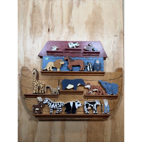 Other - Noahs ark wood display wall shelf with animals - Handcrafted Nursery